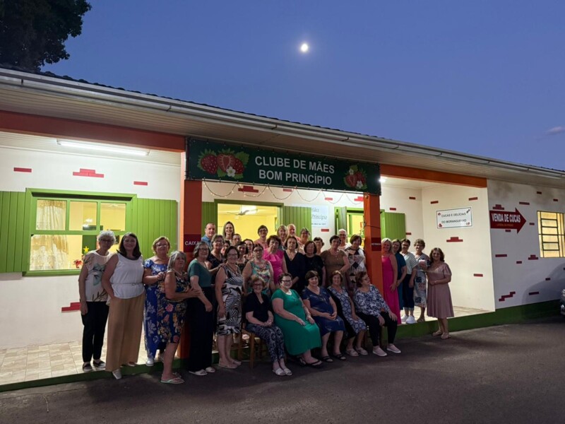 clube-de-maes-celebra-encerramento-do-ano-com-alegria-e-renovacao