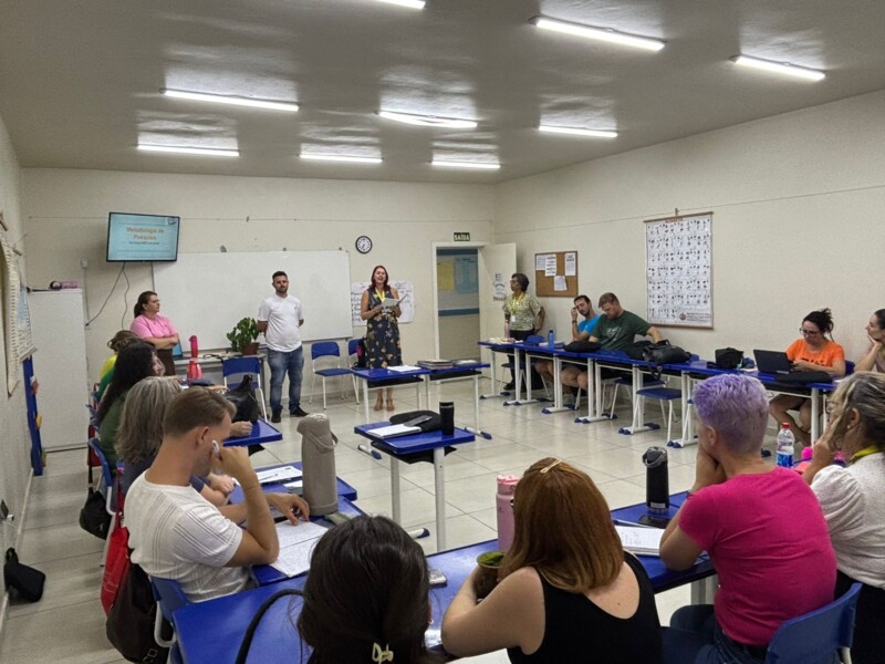 professores-compartilham-experiencia-em-formacao-sobre-pesquisa-na-serra