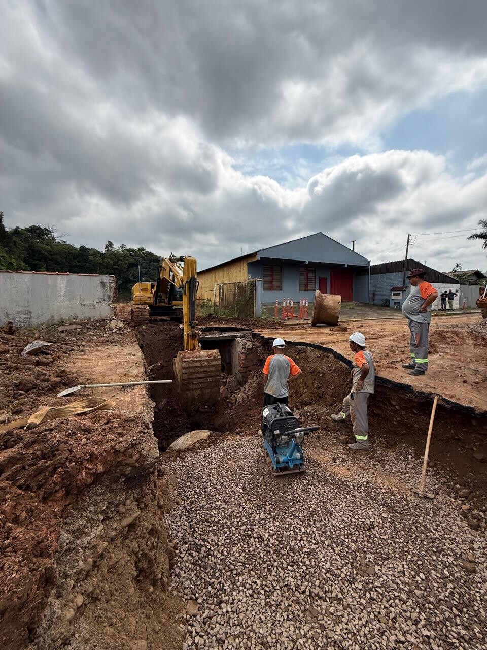 prefeitura-investe-mais-de-r-25-milhoes-para-minimizar-impactos-das-chuvas-na-vila-schmitz-2