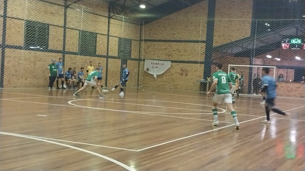 copa-super-ledur-de-futsal-segue-movimentando-equipes