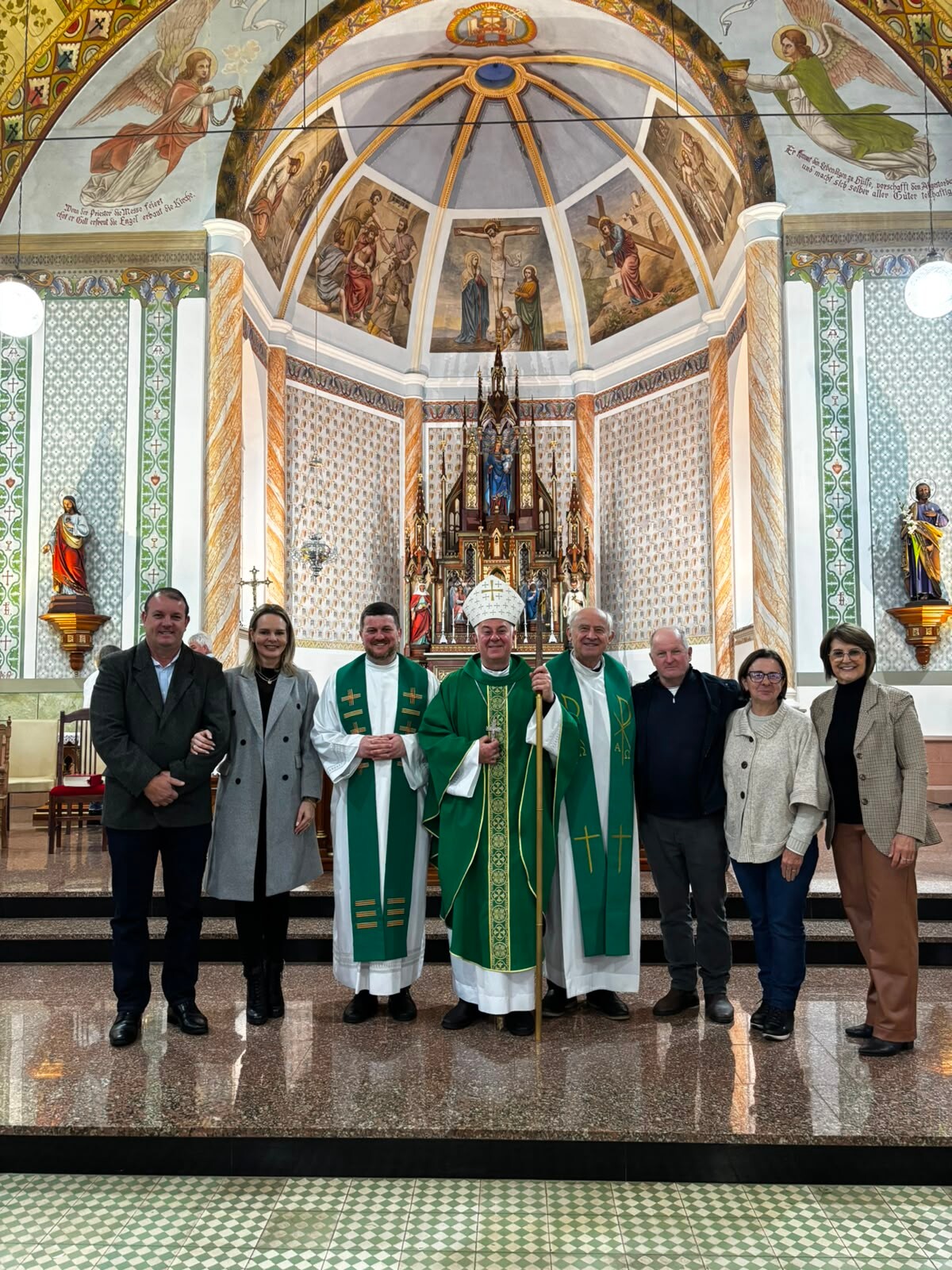 patrimonio-de-fe-arte-e-historia-14-telas-restauradas-voltam-a-igreja-matriz